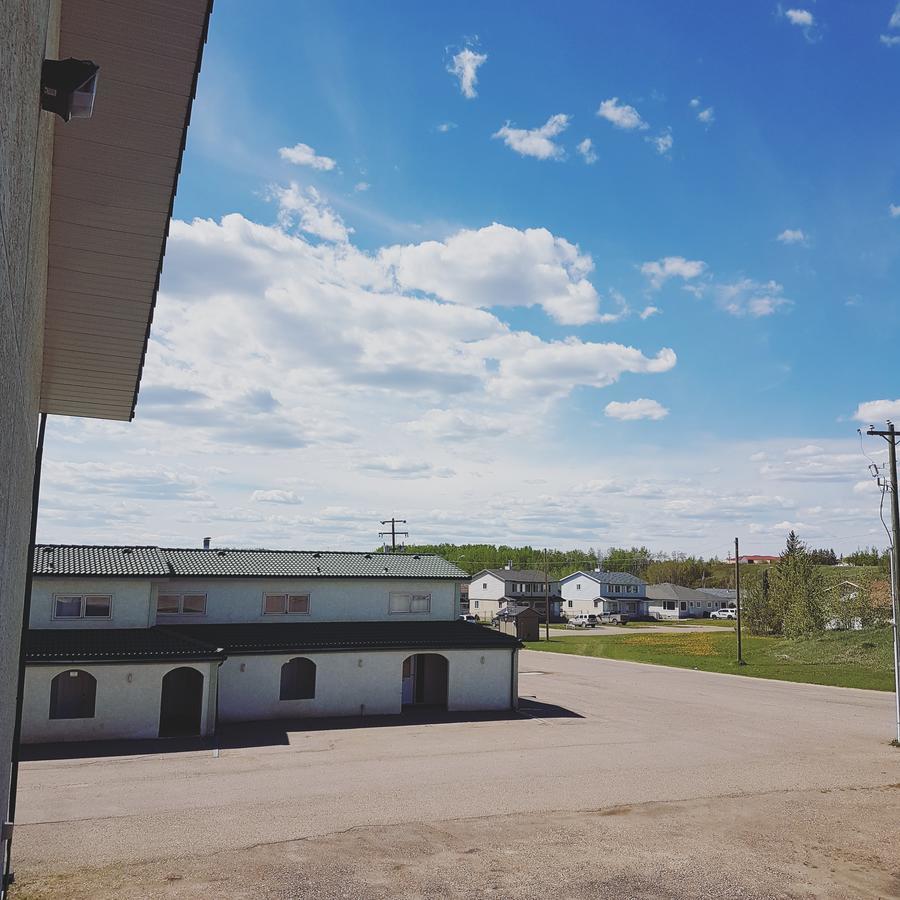 Garden Court Motel Manning Exterior photo