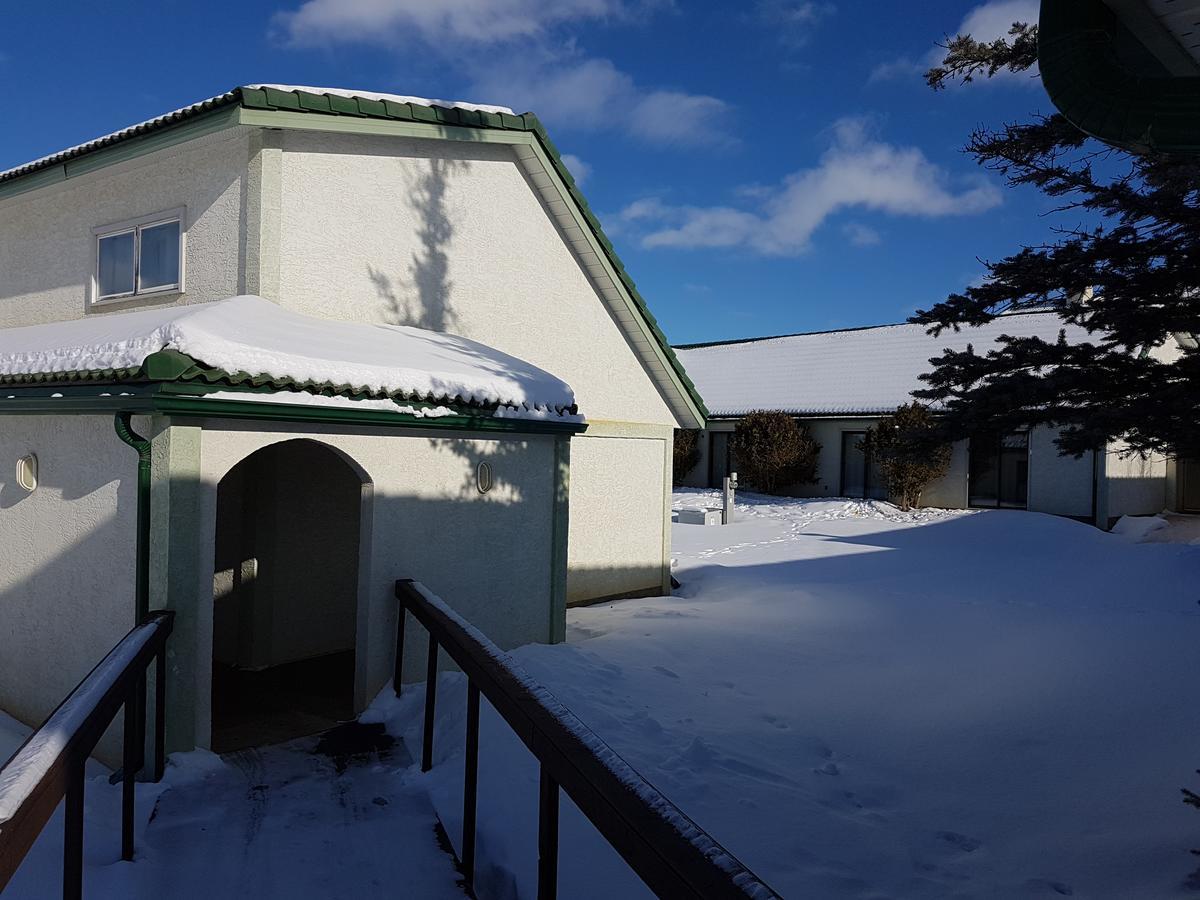 Garden Court Motel Manning Exterior photo